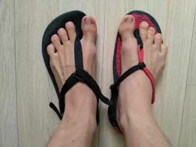 happy wide feet thong sandals 2